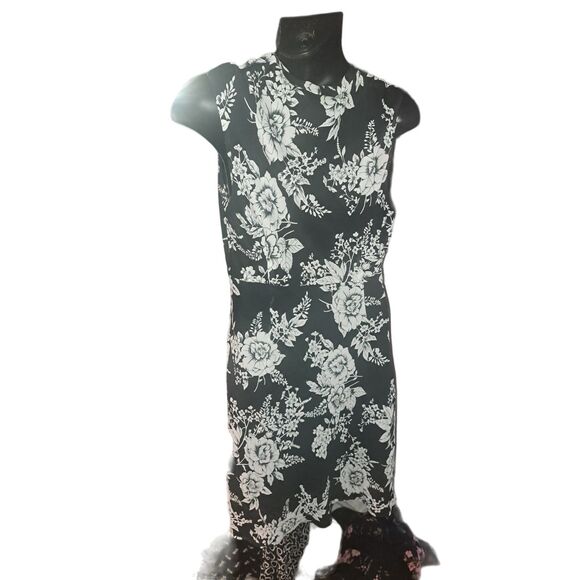 SALE!!! Spring Sale! Lot 11 includes 5 Dresses all size 10 - Gorgeous & sassy! - Picture 5 of 12